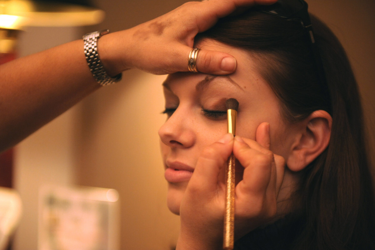 Experience the ultimate radiance with a foundation infused